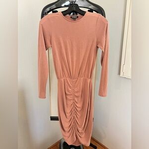 🎀🌷EXPRESS BLUSH PINK RUCHED DRESS🌷🎀